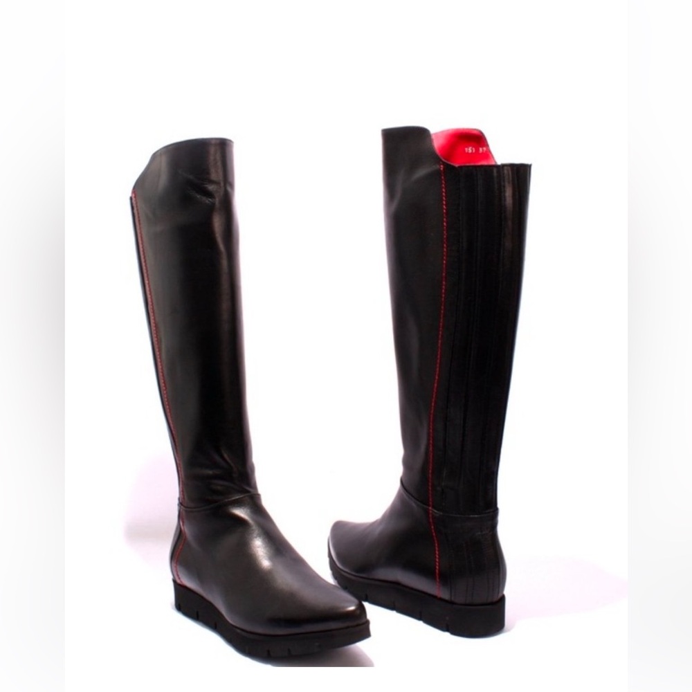 Lucrezia B. Brand New Boots